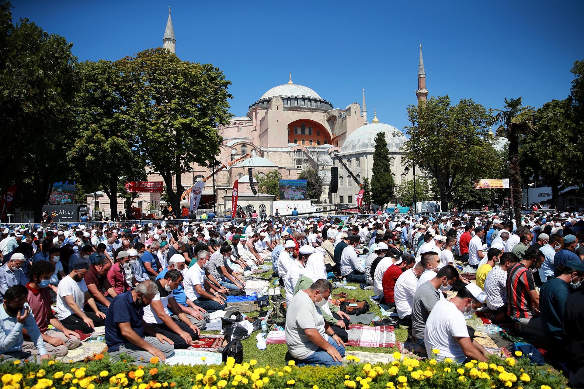 Aya Sofya Camii (Hagia Sophia Grand Mosque)
